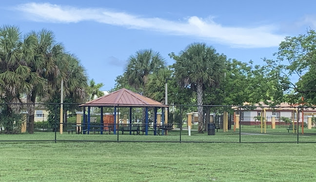 Lauderdale Lakes, FL